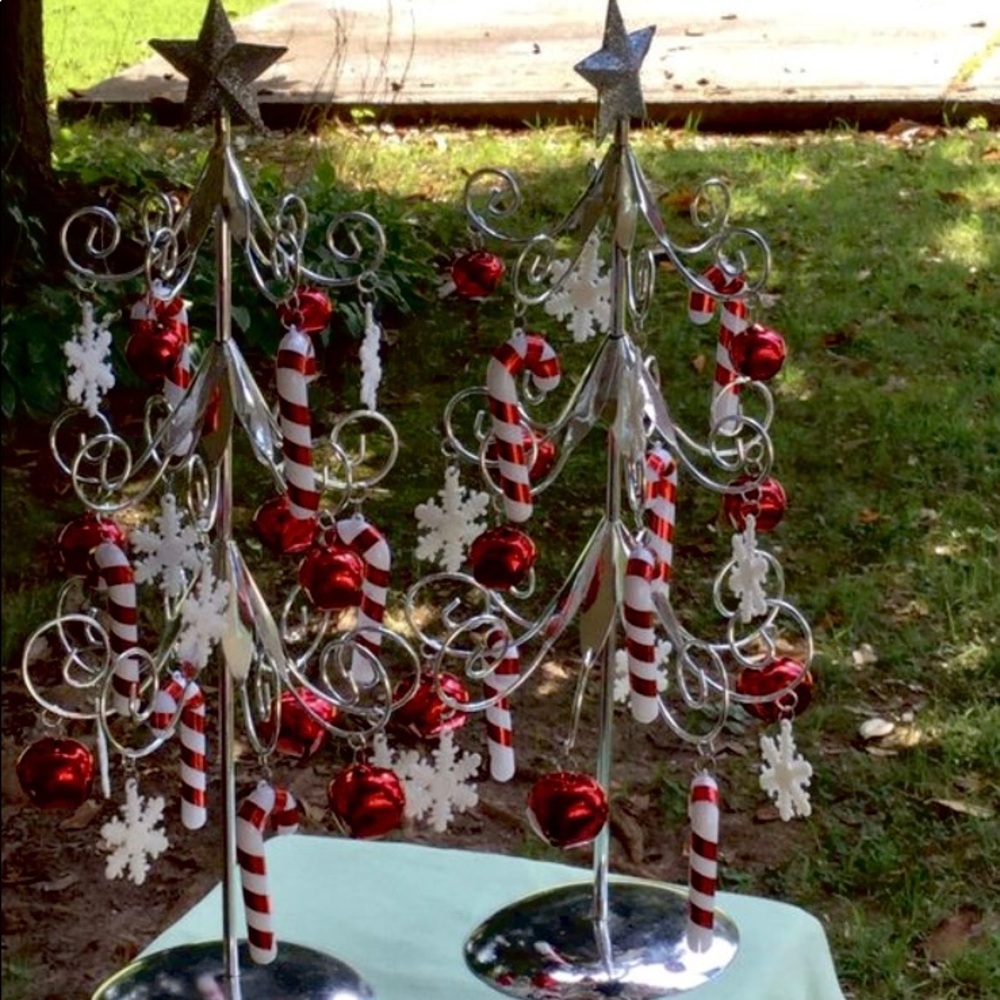 Metal Xmas trees  with Ornaments (2)